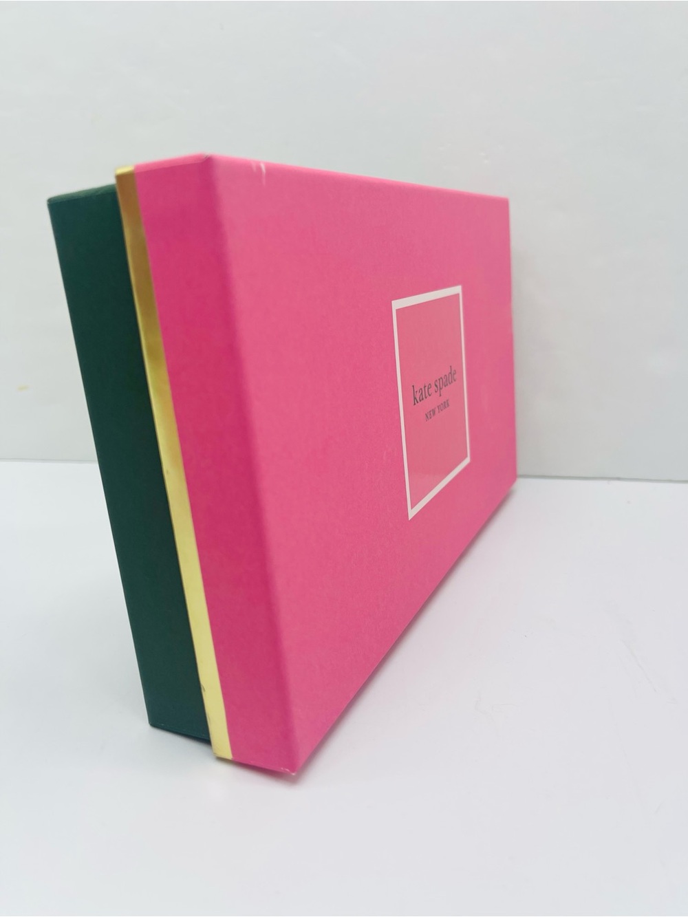 Kate Spade Bright Pink Gift Box - Picture 7 of 16